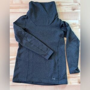 Arc’teryx Desira Tunic Sz Large wool - like fleece olive green